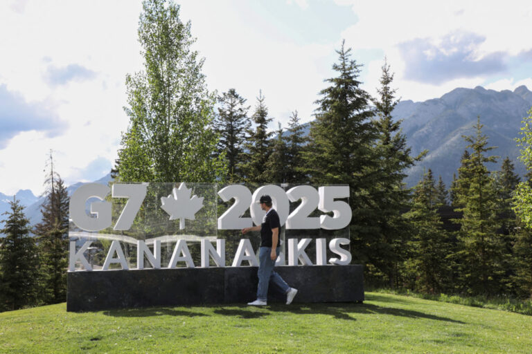 Лидеры G7 собираются в Канаде для саммита, омраченных торговыми войнами и израильским кризисом