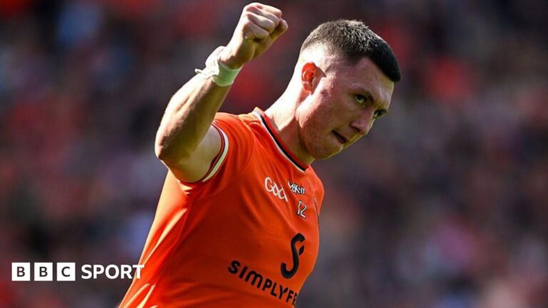 Серия All-Ireland: Armagh до All-Ireland с четвертьфиналами с Дублинской победой