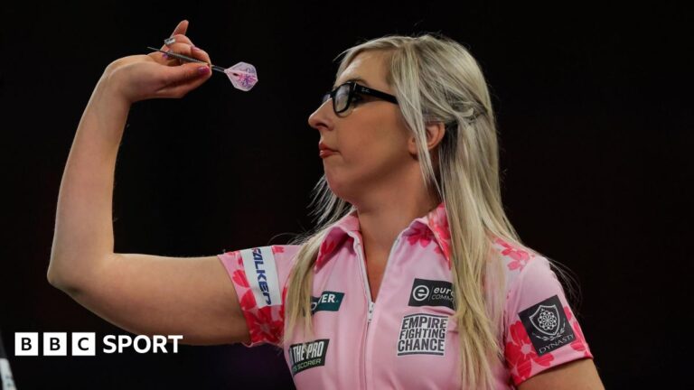 Чемпионат World Darts: минимум четыре женщины, чтобы играть в расширенном турнире 2025-26