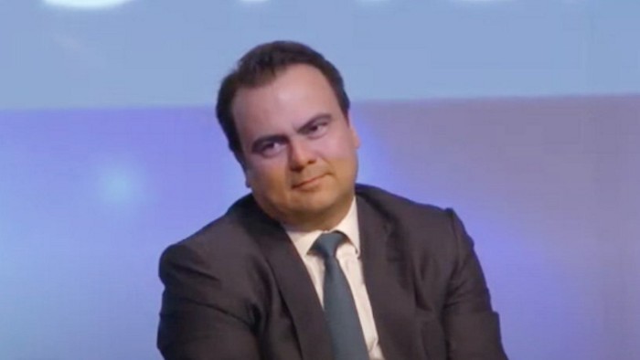План отходов Сантандер по назначению исполнительного директора в рамках уголовного расследования