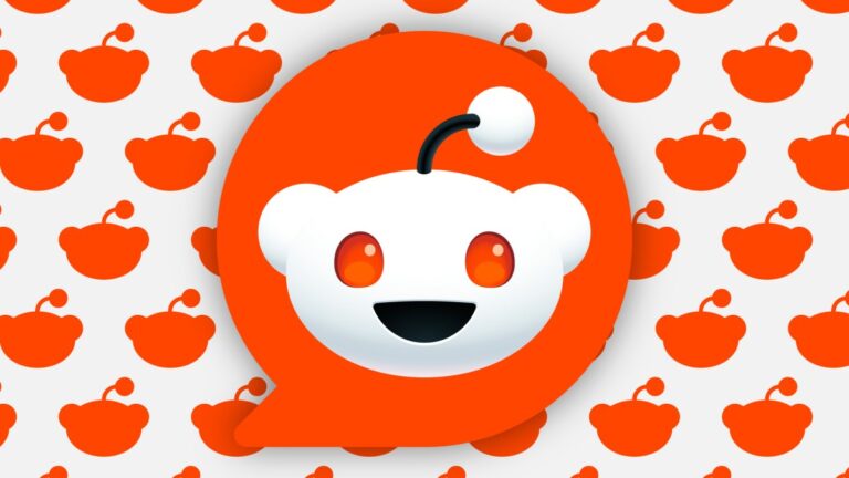 Reddit подает в суд на антропический