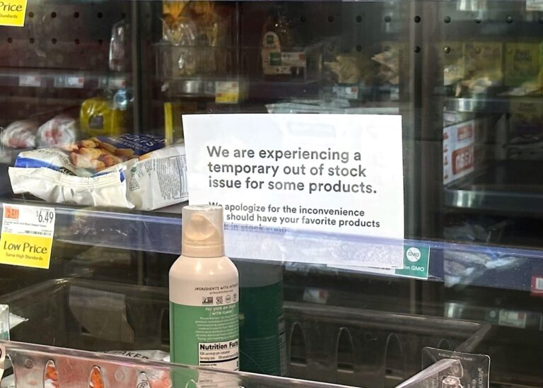 Whole Foods предупреждает о нехватке после кибератаки у его основного дистрибьютора Unfi