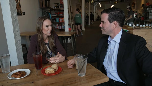 Jacinda-Ardern-Robert-Costa.jpg 
