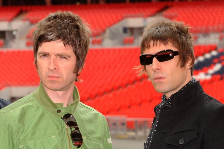 Где купить официальный товар Oasis? Всплывающие магазины открыты перед воссоединением