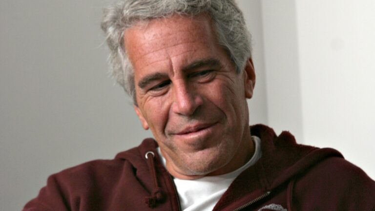 Пропавшая минута Minate Epstein Video развязывает новые теории заговора